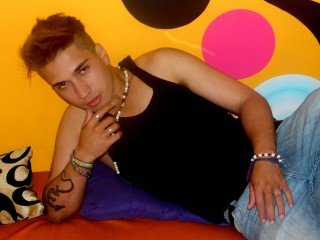 23 yo, gay live sex, latin_american, live sex