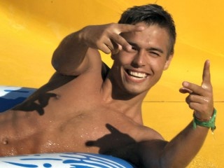 brunette young man onehotguy07