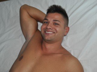 25 yo, gay live sex, short hair, white