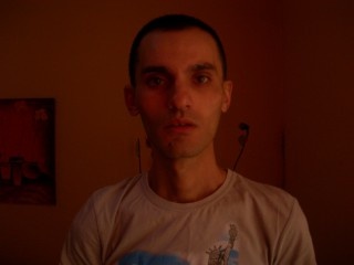 brunette akinkyboy4uxx