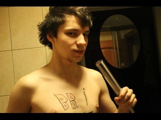brunette young man deryck