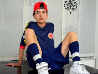 brunette young man lianxlexander