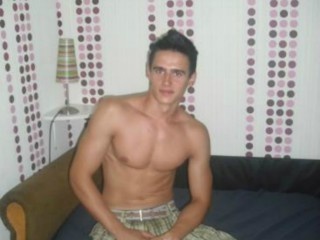 brunette young man andysexyboy