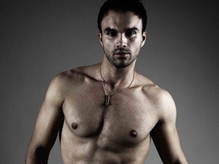28 yo, gay live sex, short hair, spanish