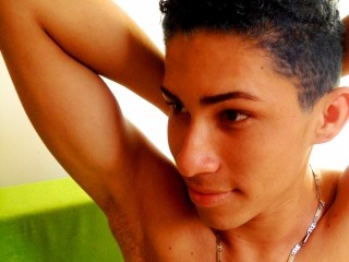 brunette young man jean9inches