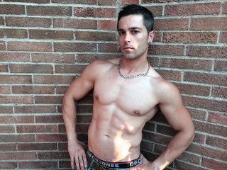 brunette aesteticguy dildo