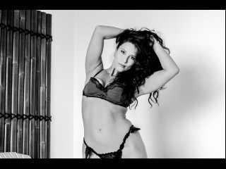 brunette myajuliette zoom