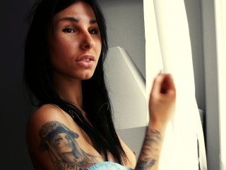 brunette veronikaflower