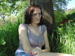 brunette vera roleplay