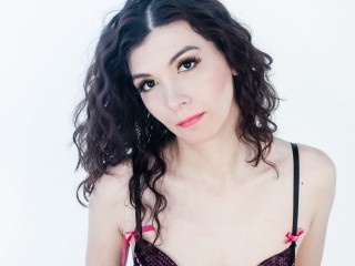 brunette melindaclark live orgasm