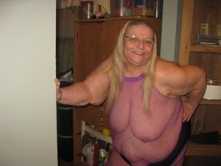 61 yo, girl live sex, obese, white