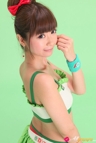 bird green skirt white