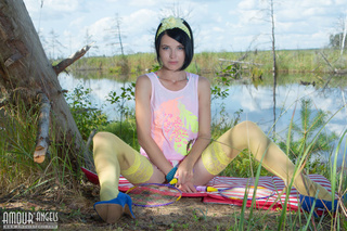 tennis girl yellow stockings