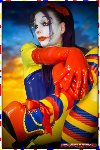 Horny The Clown Porn - Clown - YOUX.XXX