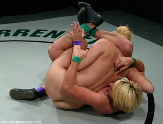 blondes perform amazing show