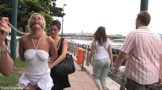 ball-gagged rubias sexy blancas
