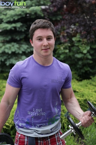 young weight lifting cutie