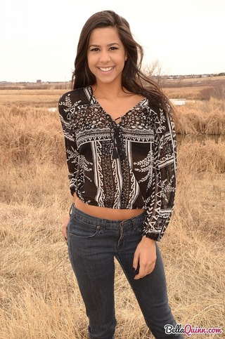 morena gal showing perfectly