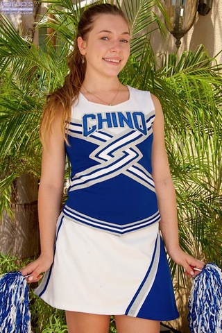 sweet cheerleader pose banging