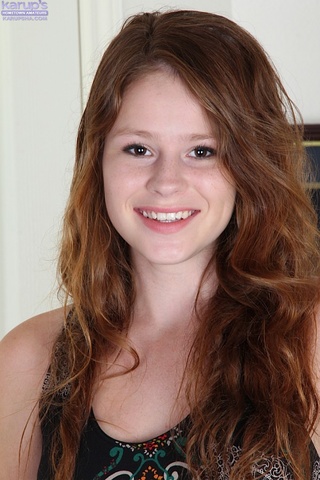 cute redhead pose hot