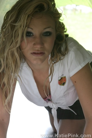 blonde whore play games