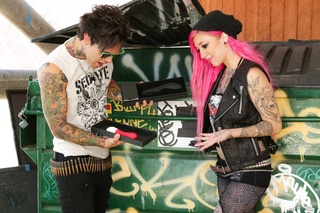 smoking hot tattooed chick