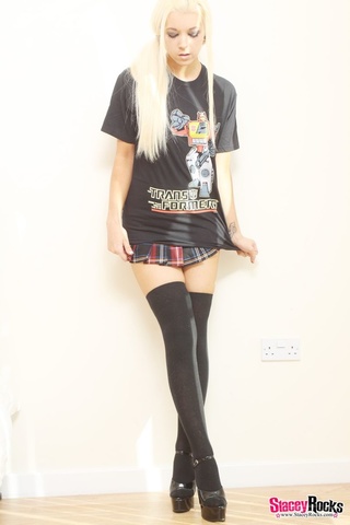 blonde teen strips punk