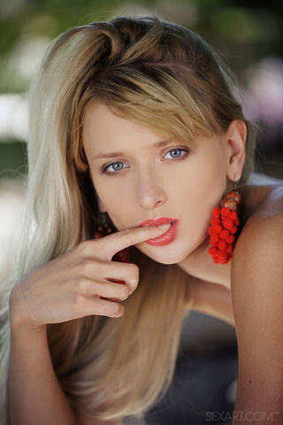 blue-eyed rubias mujer explosiva desnudas