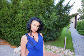 morena nena lies grassy
