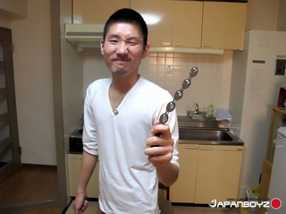 japanese dude slowly peels