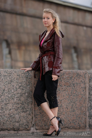 Qizlar hammomda dam olishmoqda