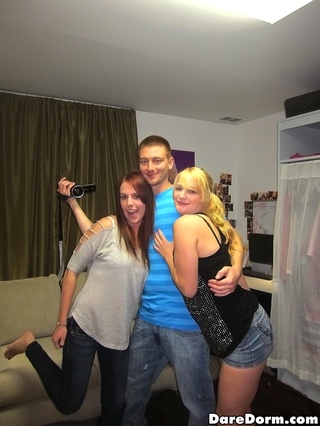 real sexy dorm chicks