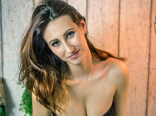 blancas chica grandes pechos