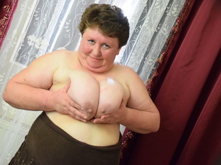 milf with beautiful tits