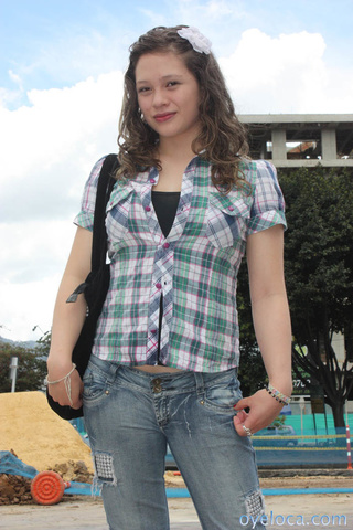 tetuda morena fibrado rosa