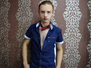 white young man cutieashton