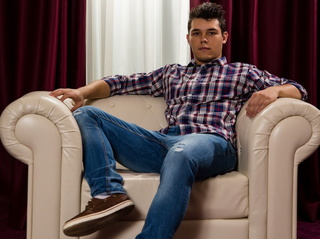 white young man xxrawpleasurexx