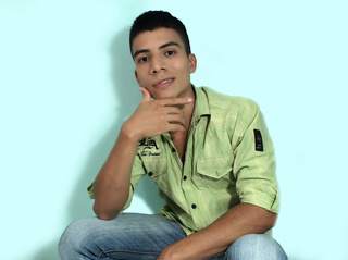 latin man sexylatinboy94 like