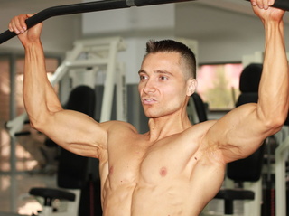 white gay musclebeach like