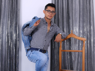 latin young gay alessandromanly