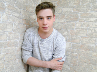 white young gay darvinnice
