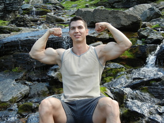 blancas gay musculargod bailando