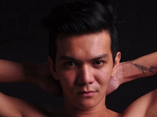 asian gay vaughn