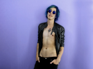 white gay cutechase smoking
