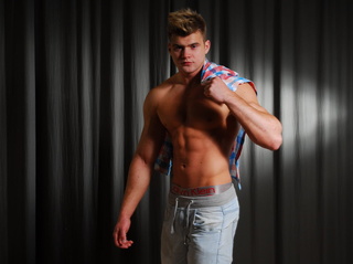 white gay hugejackyxxl like