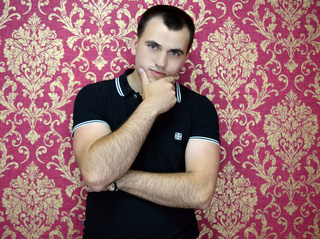 white gay sohotbruce live