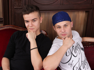 white young gay justinlovekent