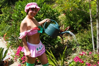 perverse gardener turned listo