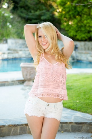 blonde bombshell teases induldging