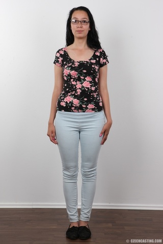 curvy brunette floral top